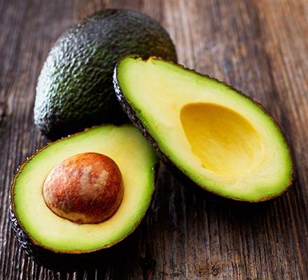 Avocado sliced in half ca9d808
