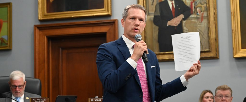 Miley moore 1024x427