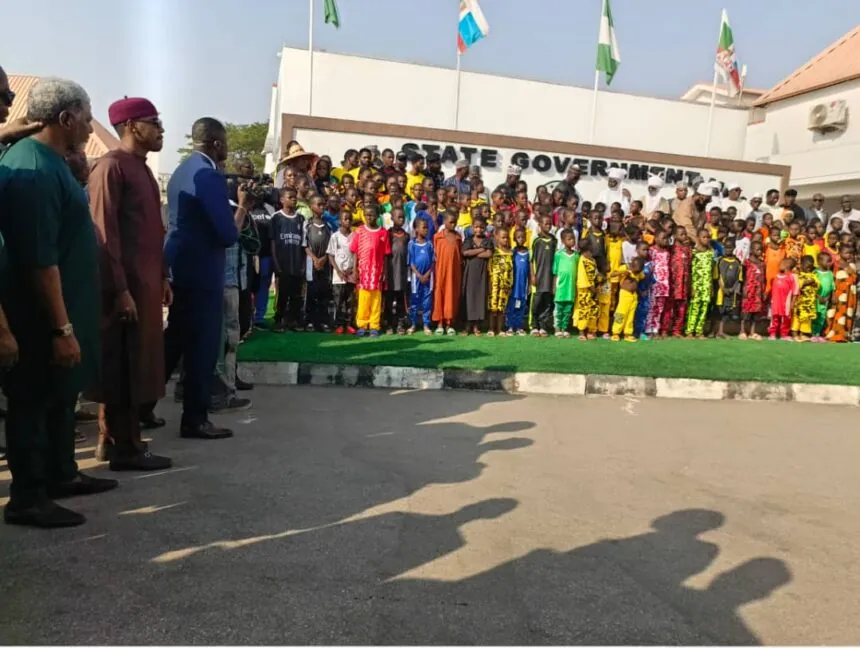 Rescued school children e1766434946994 860x648.jpg